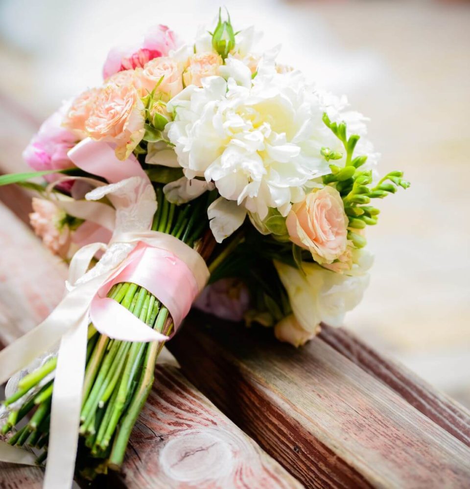 bouquet of wedding flowers