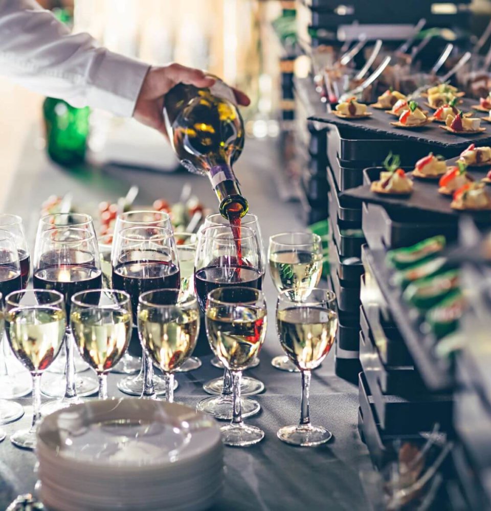 wedding catering service pour wine