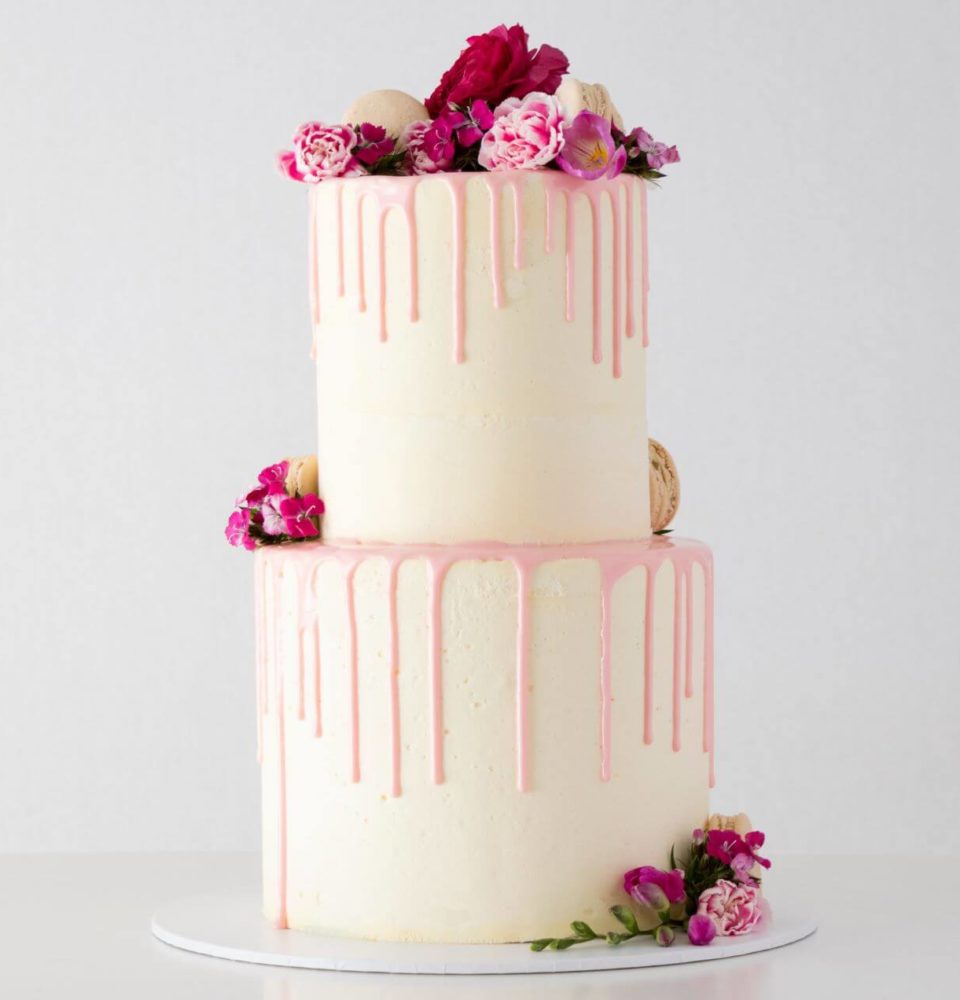stunning wedding cake