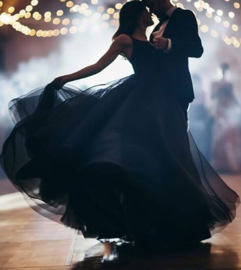 couple dancing at wedding