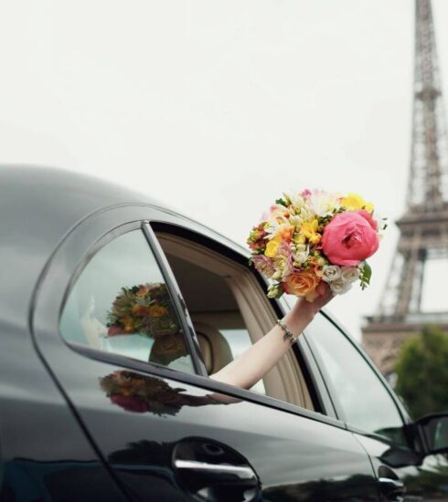Guide to French Wedding Customs and Etiquette 11 wedding car in france