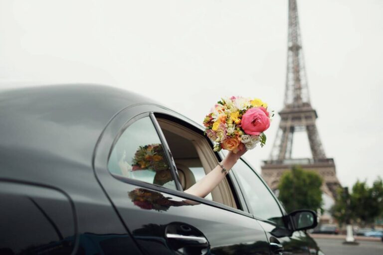 Guide to French Wedding Customs and Etiquette 32 wedding car in france