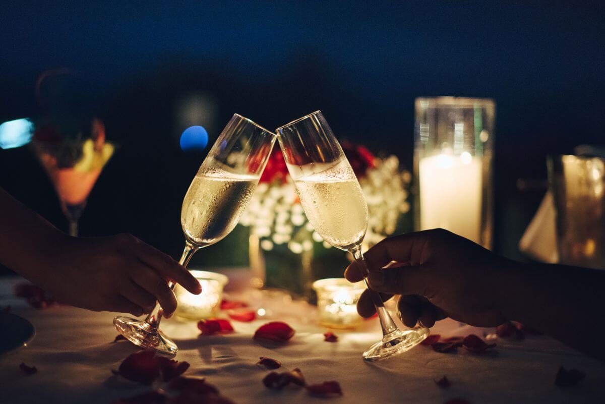How to Stay in Love After the Wedding Day: 8 Meaningful Ways to Keep the Spark Alive 4 celebrating small wins