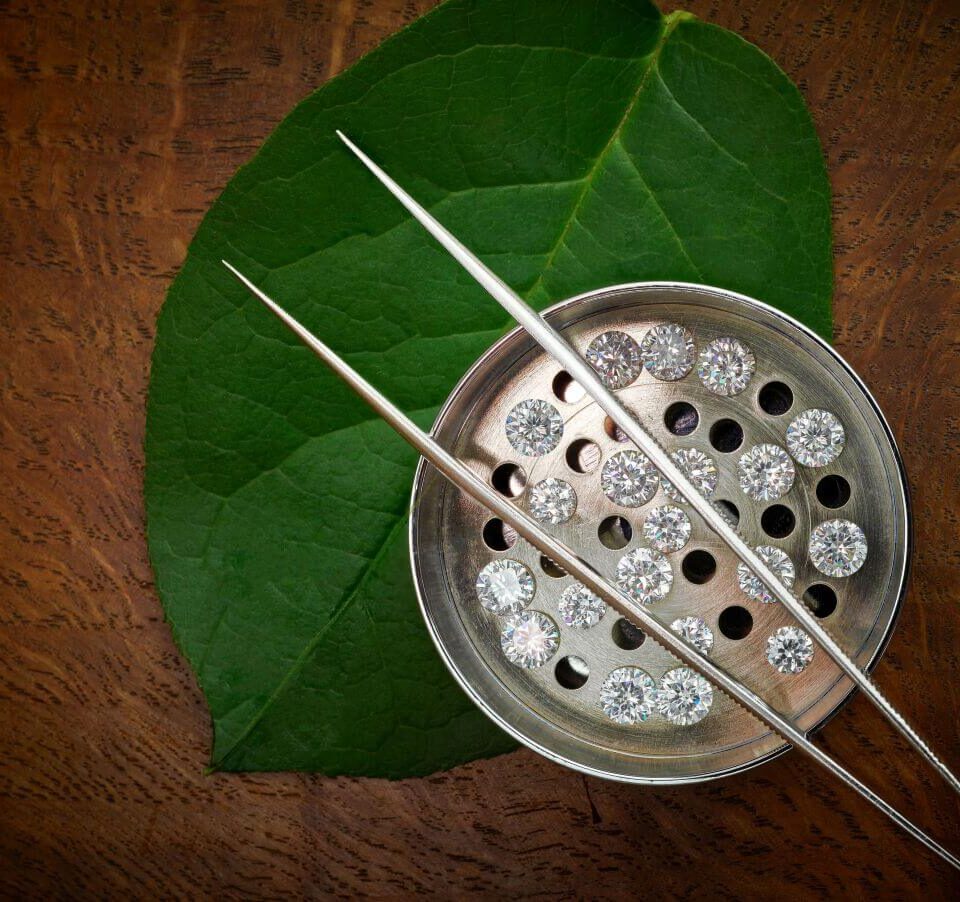 Lab Grown Diamond Engagement Rings: Pros, Cons & the UK Buyer’s Guide 23 ethical bag grown diamonds